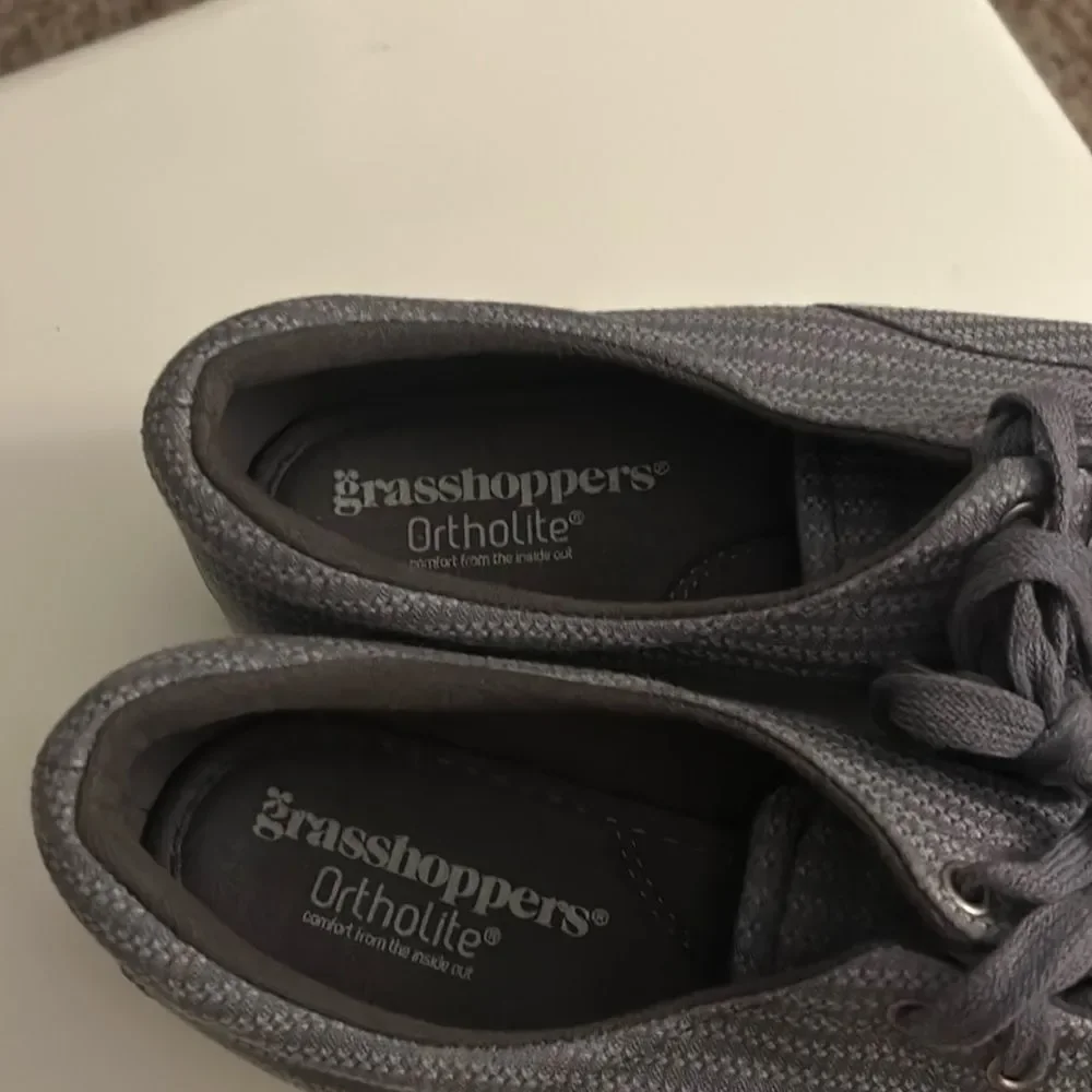 NWOT Grasshopper Ortholite 9